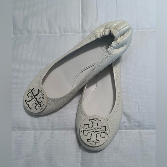 Tory Burch REVA PebbledLeather White BalletFlat Size 10 NWOT
